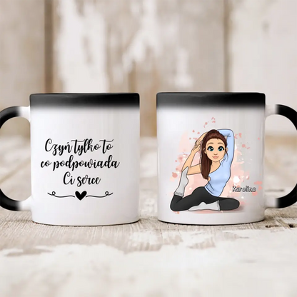 Kubek personalizowany dla kobiety | motyw dla fanki jogi z personalizacją imienia #11