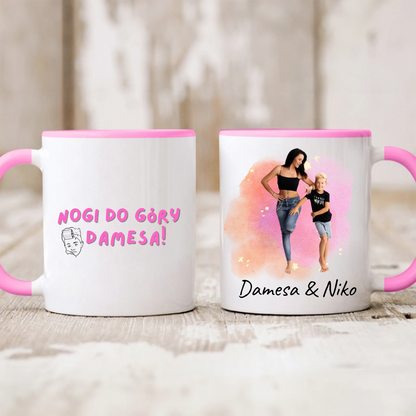 Kubek personalizowany dla mamy z dzieckiem NOGI DO GÓRY DAMESA | z personalizacją zdjęć #2
