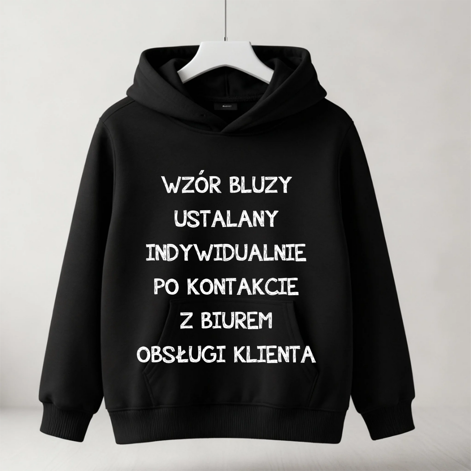 freepik__stwrz-mackup-bluzy-dzicicej-czarnej-z-kapturem-blu__11720