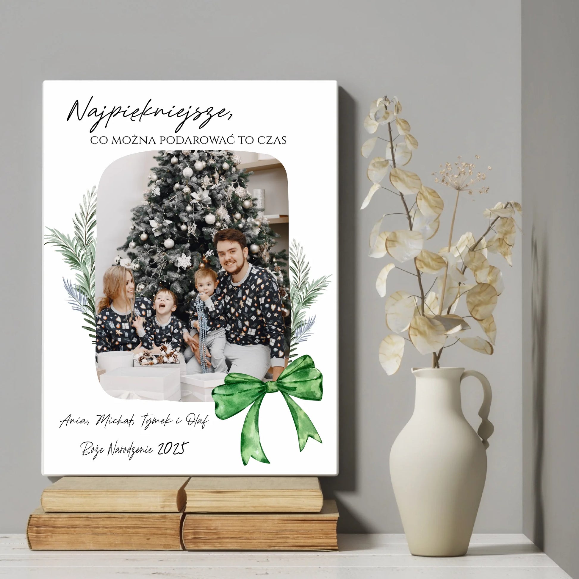 empty-poster-gray-wall-home-decoration