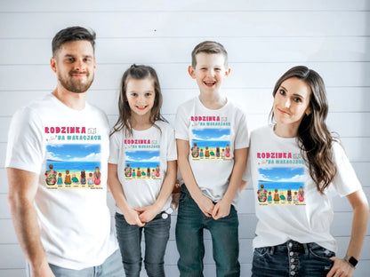 Koszulka personalizowana dla rodziny RODZINKA NA WAKACJACH | wakacyjny motyw #P25
