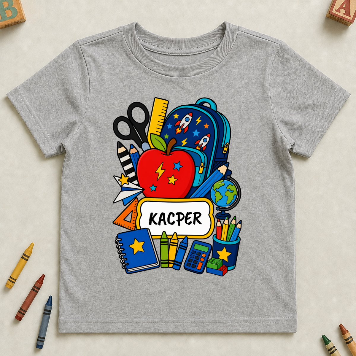 Koszulka dziecięca do szkoły/przedszkola z imieniem - Personalizowana #5222 — szara koszulka dziecięca [gray-kids-20260905]