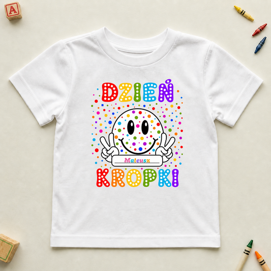 Koszulka na dzień kropki do przedszkola/szkoły - Personalizowana #501220 — mockup cmt38kfwd04non02kt6wzl6sl