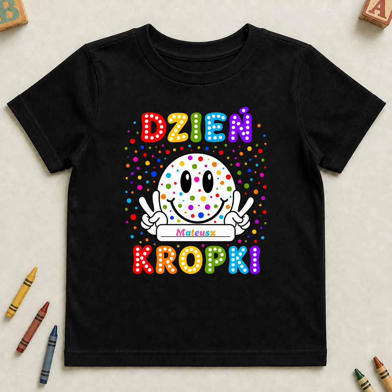 Koszulka na dzień kropki do przedszkola/szkoły - Personalizowana #501220 — mockup cmt38kfwl04nsn02kkpsowxei